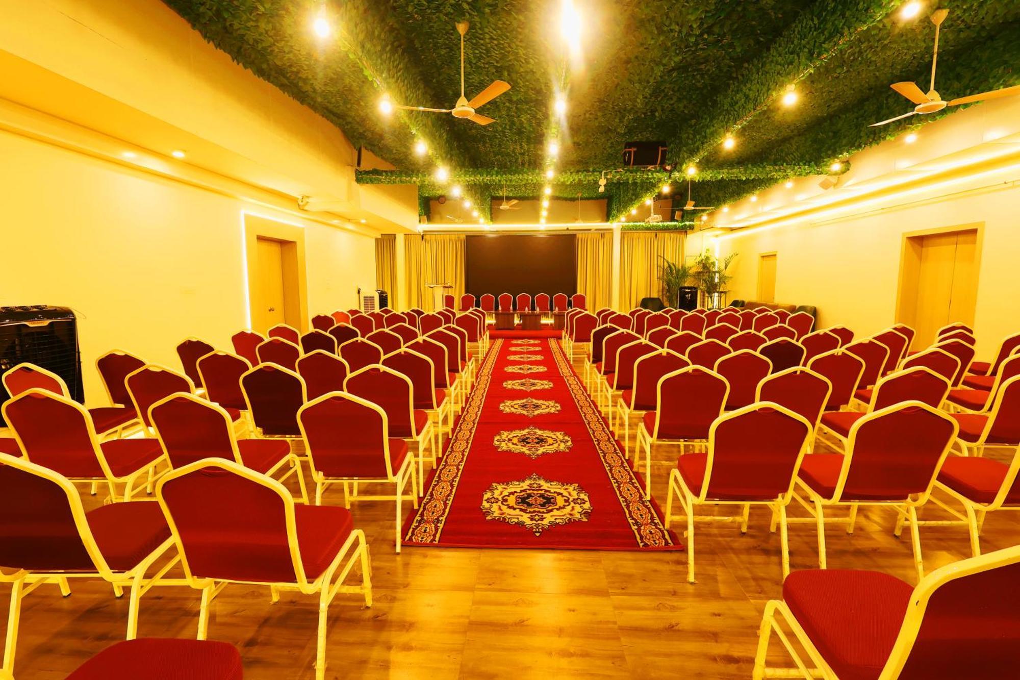 Отель Grand Regency Rajajinagar, Iskcon Temple - Wtc Бангалор Экстерьер фото